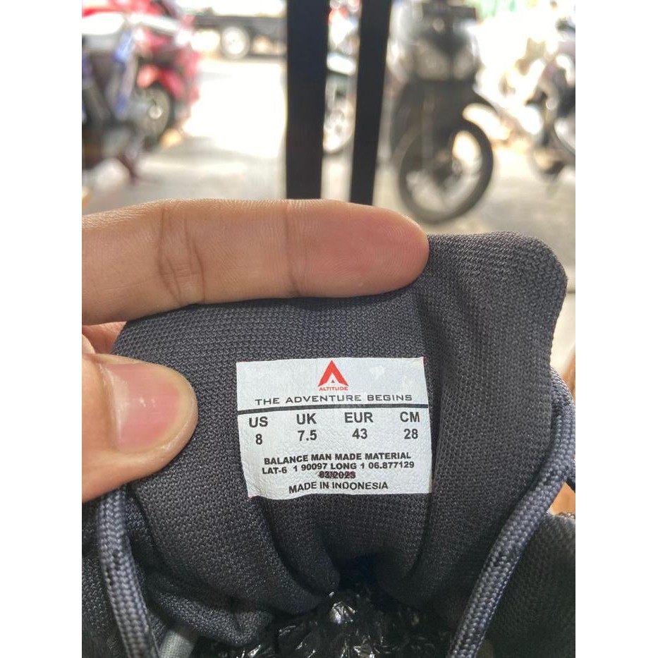 PROMO Altitude Gear Alasca Sepatu Gunung Pria Wanita Outdoor Hiking Pria Waterproof Outsole Vibram