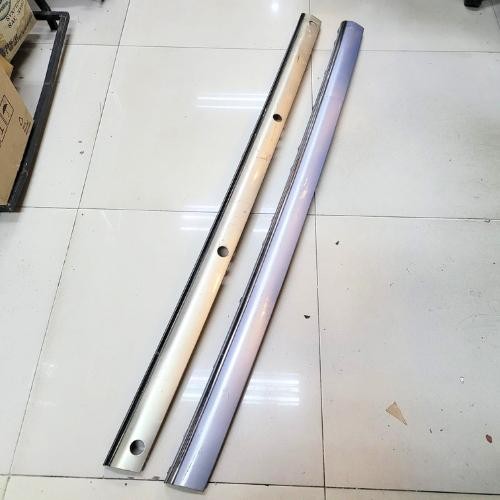 List Sabuk Bemper Belakang Tengah Mercedes Benz W220 A2208851121