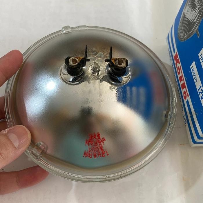 Lampu Depan Isuzu Bison Lama (Bulat) 5'' Sealed Beam