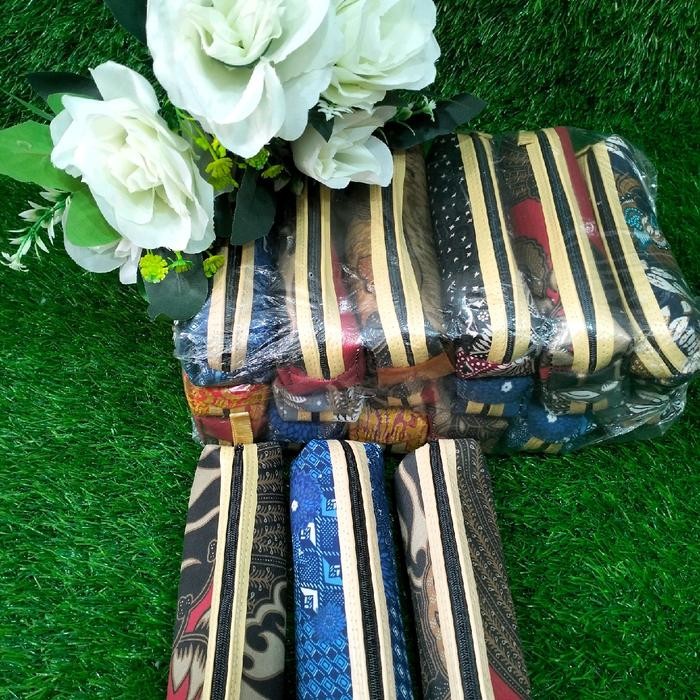 

TEMPAT PENSIL BATIK 20 PCS