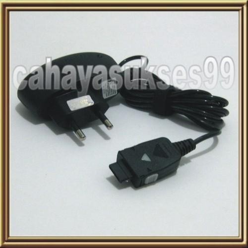 Travel Charger Samsung W579 Cas Hp Gsm Super Jadul Aksesoris Handphone Vintage