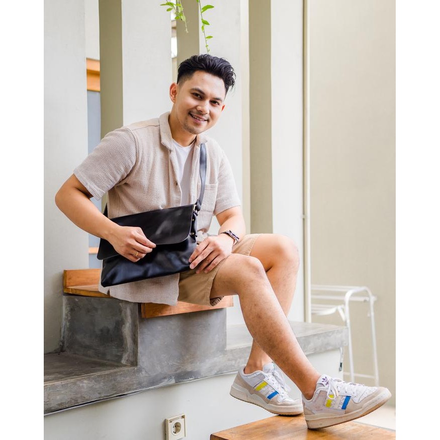 Kenes Leather Sling Bag Pria Tas Selempang Kulit Asli ALEXIS - Free Grafir Nama