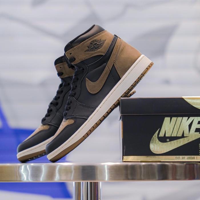 Nike Air Jordan 1 High Palomino Dark Mocha 100% Authentic