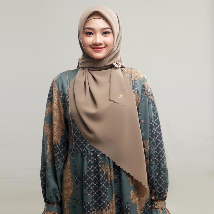 Pilihan- Rabbani - Kerudung Segi Empat Zahira Nk Solder Large L 130X130Cm