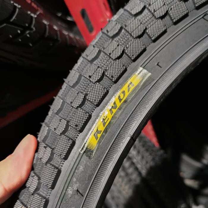 Ban Luar Sepeda Bmx Ukuran 20X2.125 Merk Kenda Kembang Kotak