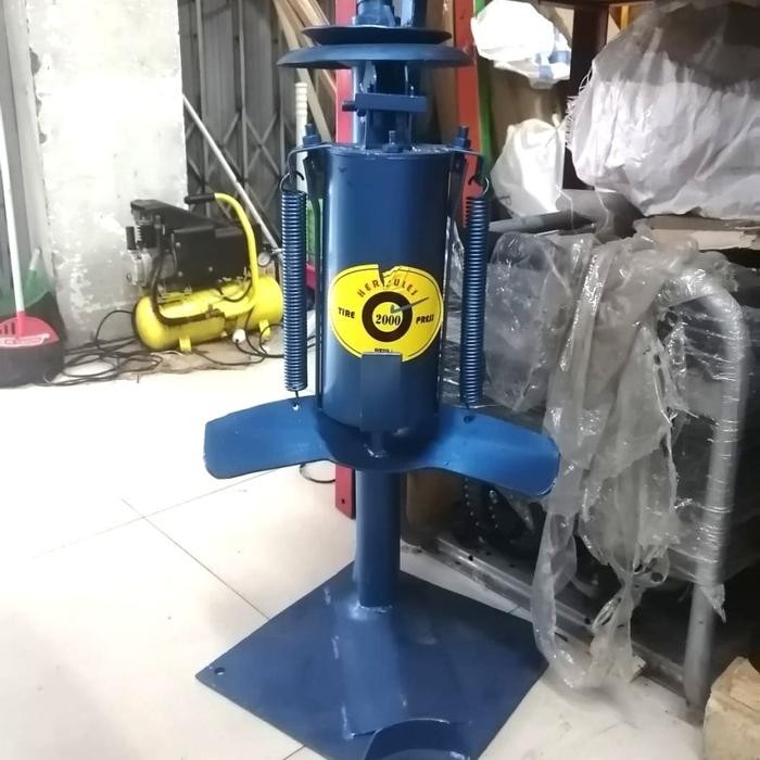 Alat Pembuka Ban Mobil Bukaan Ban Angin Kompresor HERCULES