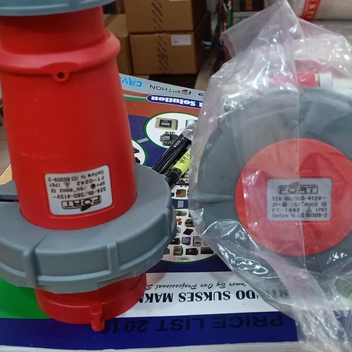 Industrial Plug & Socket 32A 4Pole Ip 67
