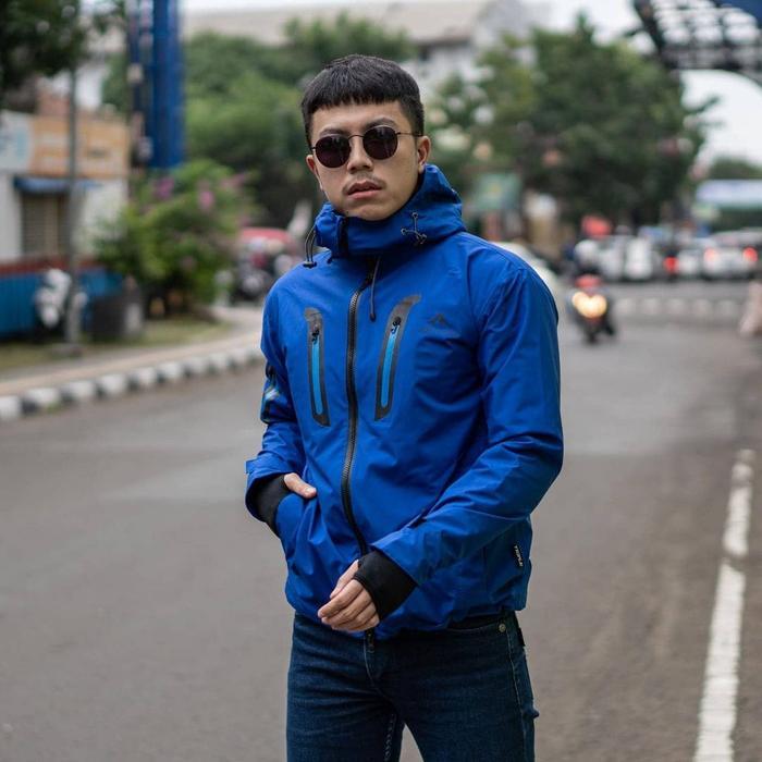 Jaket Gunung Waterproof Hangat Outdoor hiking type summit setara eiger