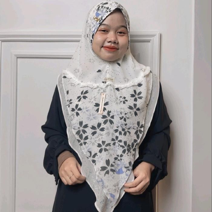 Pilihan- Ayyuby - Zakia Motif Hijab Instan Softpad Antem Ceruty Babydoll Printing Premium