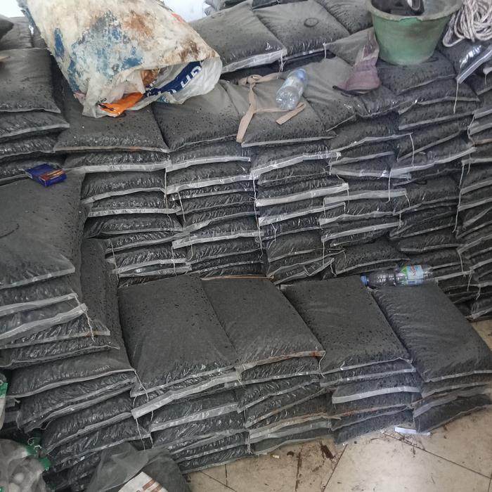 Ready Stok batu alor hitam kecil/batu sikat hitam kecil
