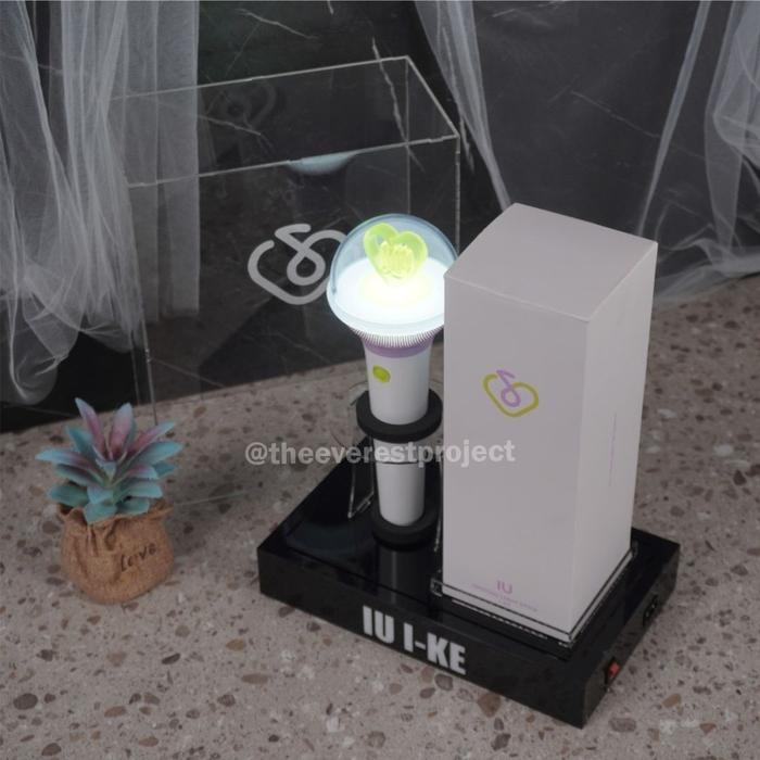 Promo Lightstick Iu X Box Dengan Lampu Outline 1 Warna / Box Lightstick Iu Terlaris
