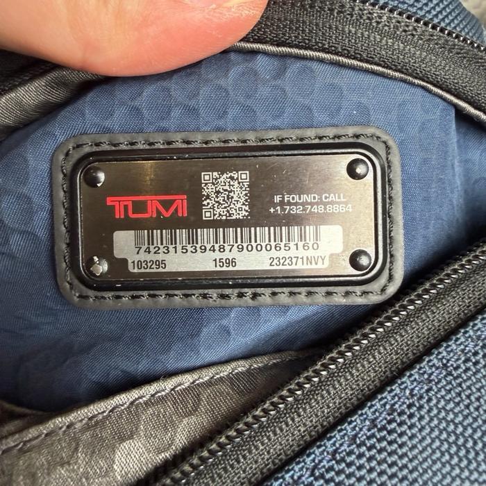 Tumi alpha bravo travis crossbody bag original 100% Kualitas Terbaik