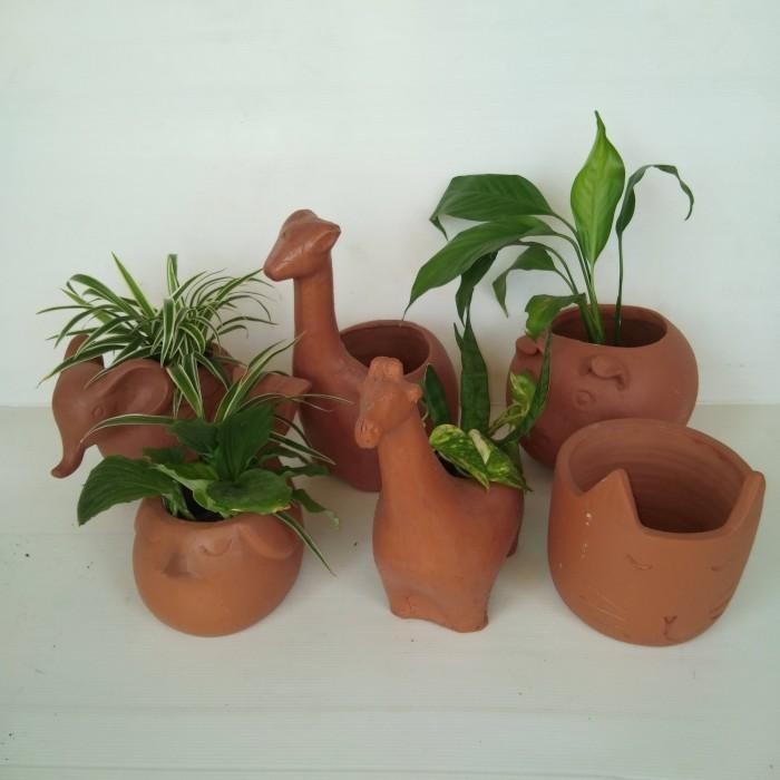 SM- Pot tanaman hias dari Gerabah tanah liat Bentuk Binatang jerapah babi angrybird warna terakota