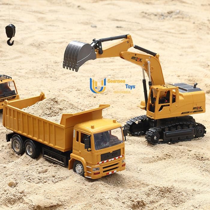 Model Paduan Simulasi Kendaraan Mobil Besar Remot Control Excavator Kombinasi Kendaraan