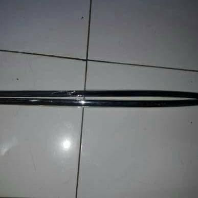 Laris List Kaca Belakang Kijang Kapsul Lgx Lsx 1997-2003 Terlariss 