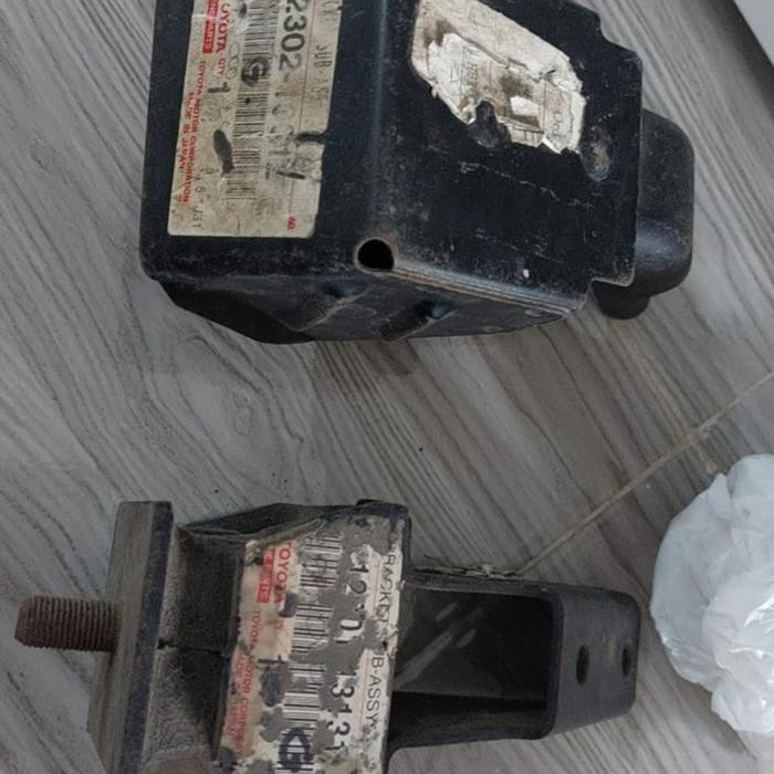 Engine Mounting Dudukan Mesin Toyota Kijang Super - Grand