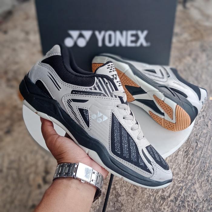 sepatu badminton.sepatu olahraga.sepatu badminton