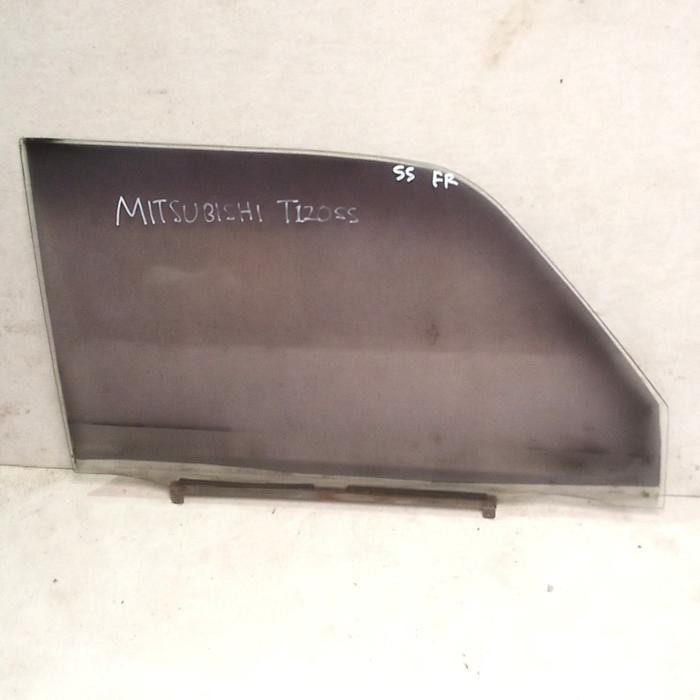 KACA PINTU DEPAN KANAN MOBIL MITSUBISHI T120SS COLT