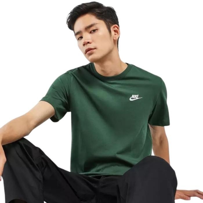 AR4999-323 Kaos Nike Sportswear Classic Futura Tee Vintage Green Original BNIP new