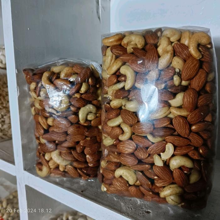 mix nut kacang mete dan almond 1000g
