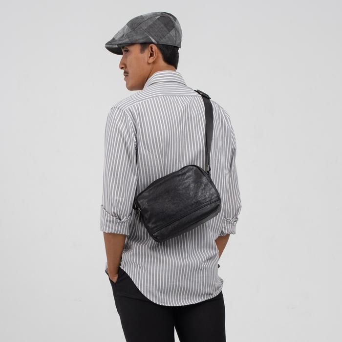 Tas Selempang Kulit Fullhardy BYNSP 30619