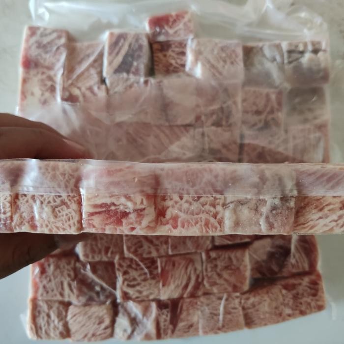 SerbaDaging- Saikoro Beef Wagyu Meltic Cube 250Gr Dagingqu Bandung