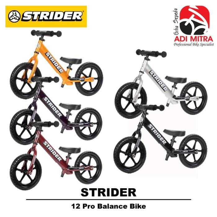 STRIDER Balance Bike 12 Pro Sepeda Anak Push Bike - Black Pearl