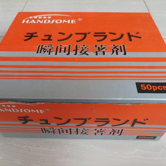 

LEM KOREA HANDSOME ISI 50 PCS ( 1 BOX )