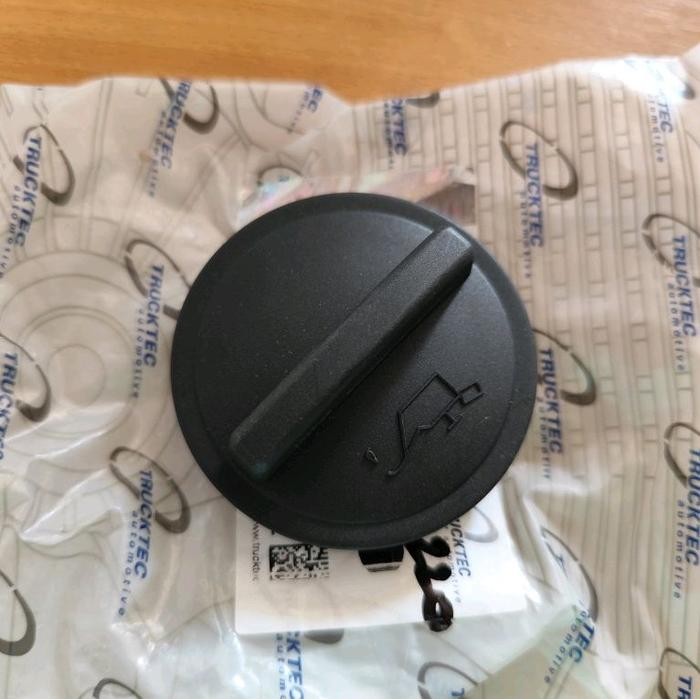 Jual Tutup Oli Mesin Bmw E30 M40 E36 M40