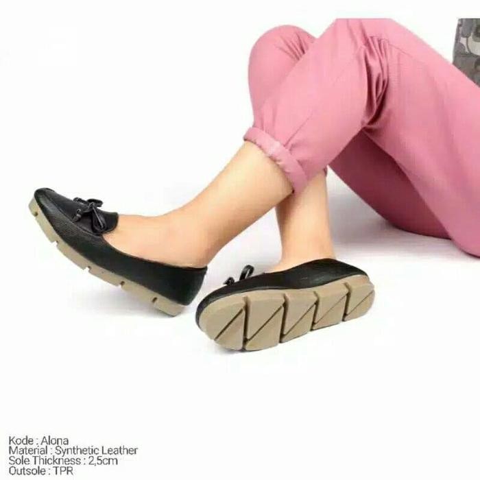 Donatello - Sepatu Sandal Flat Shoes Slop Wanita Kerja Liburan Slip On Flat Santai