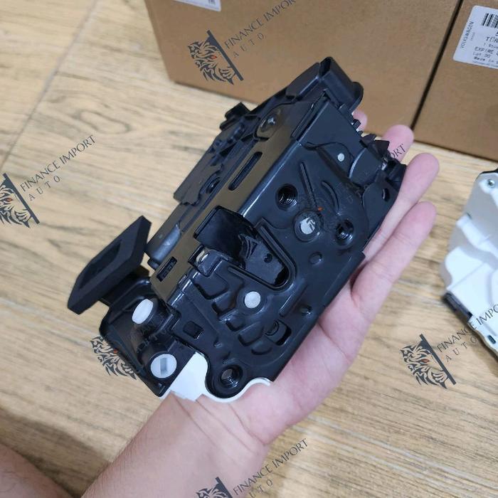 Door Lock Latch Belakang VW Golf MK 6 Original Modul Door Lock Rear VW Golf 6