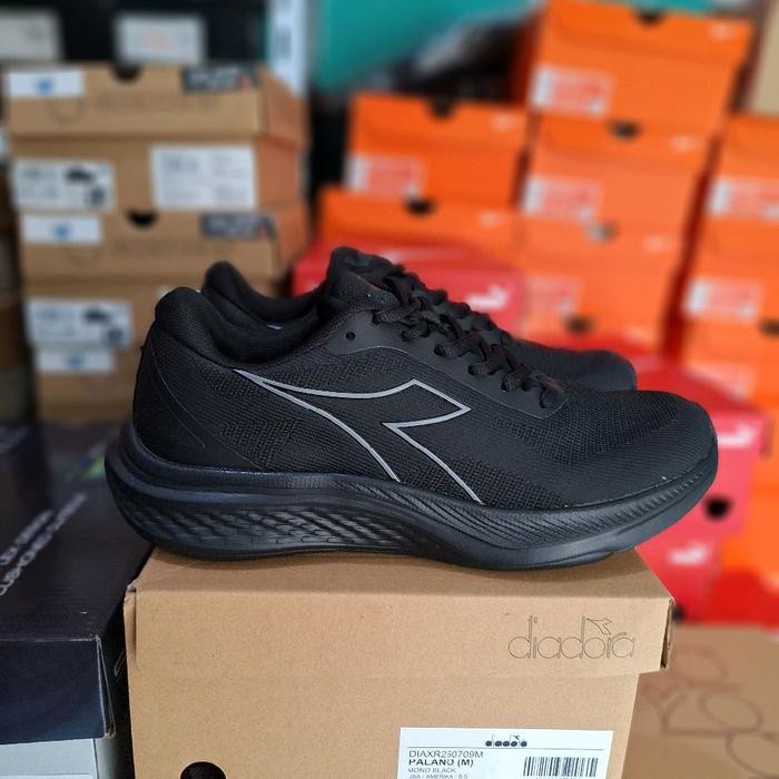 NEW Sepatu Pria Diadora Palano Mono Black Original SALE