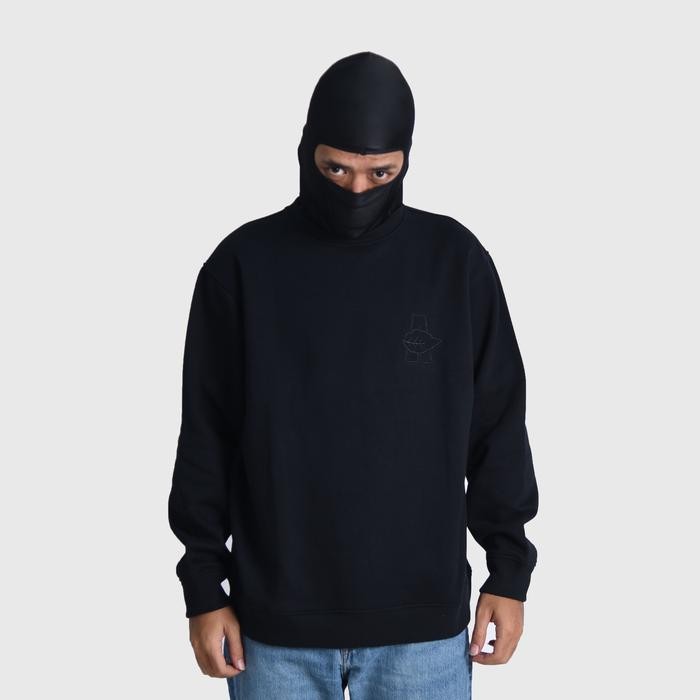 LEAF On Your Back Black Crewneck terlaris