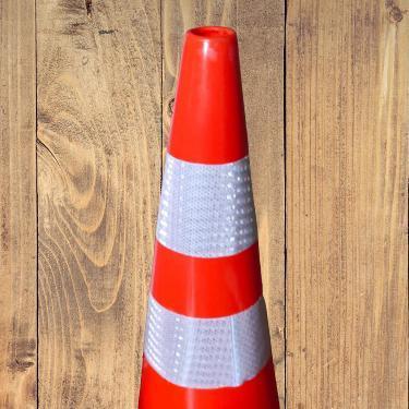 SAFETY CONE TRAFIC CONE KERUCUT 70 CM