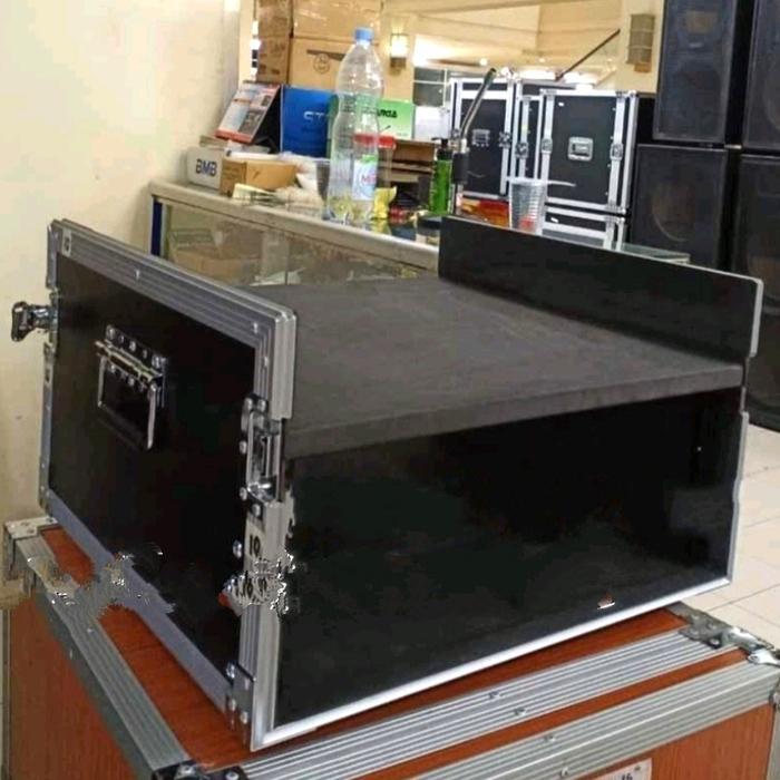 Box hardcase sound system 4u + mixer