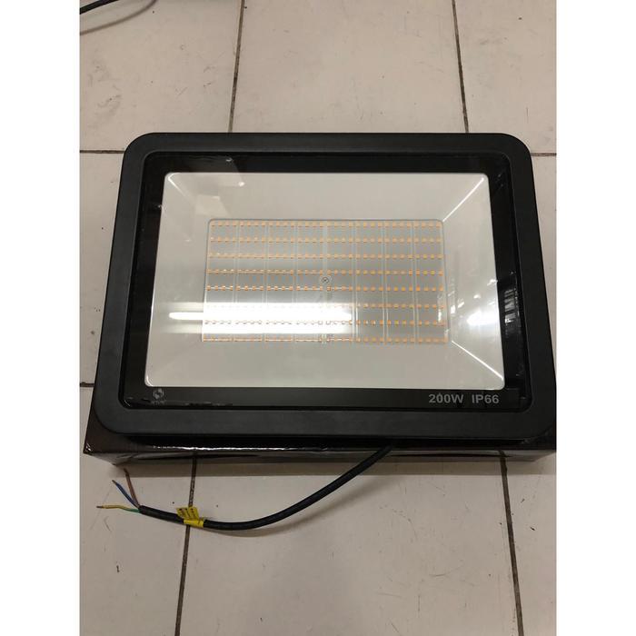 SKYLITE FLOOD LIGHT KAP SOROT LAMPU TEMBAK 200 WATT
