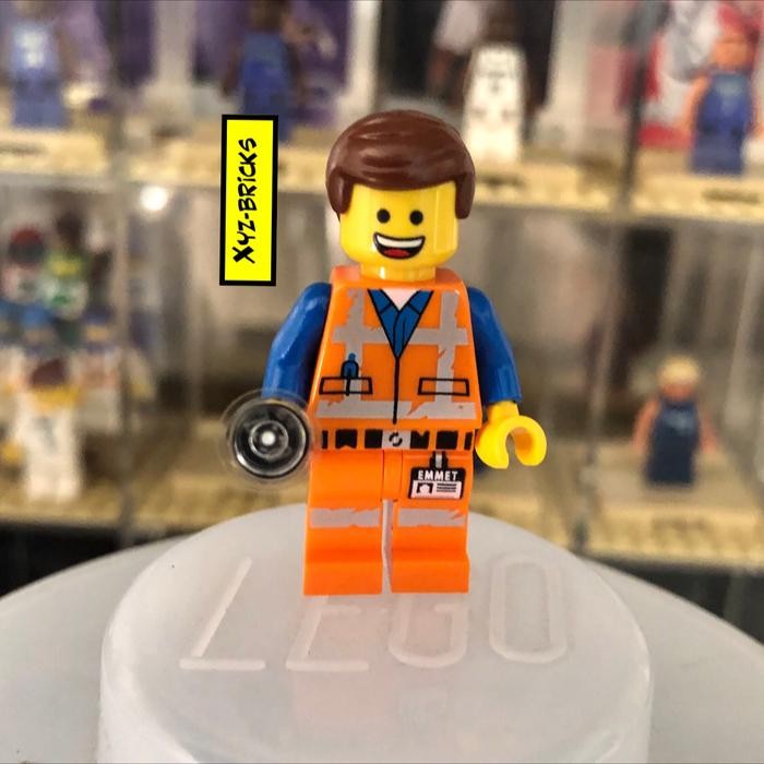 LEGO TLM113 - The Lego Movie2 Emmet Brickowski Minifigure + Flashlight