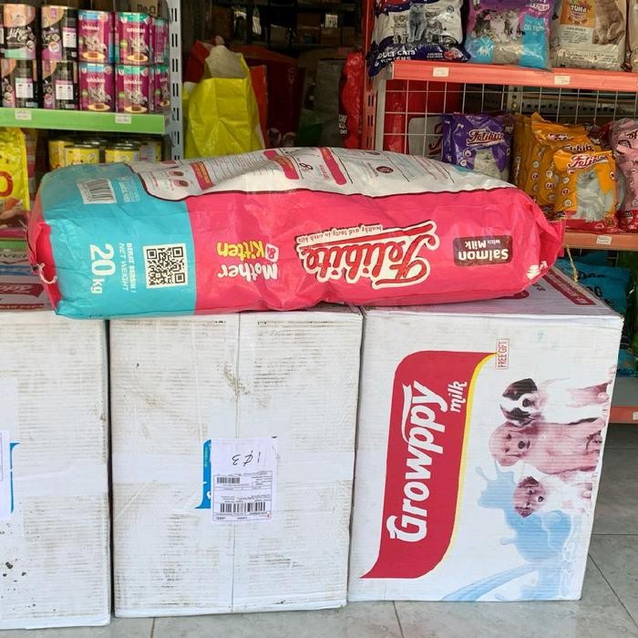 Chocolatoslatoe Felibite 20Kg Adult Tuna Salmon Ikan Donat Makanan Kucing Berkualitas 1 Sak Karung