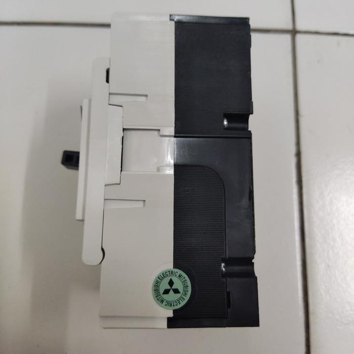 Nfb Mccb Breaker Mitsubishi Nf-125Cw Nf125-Cw 100A 100 A