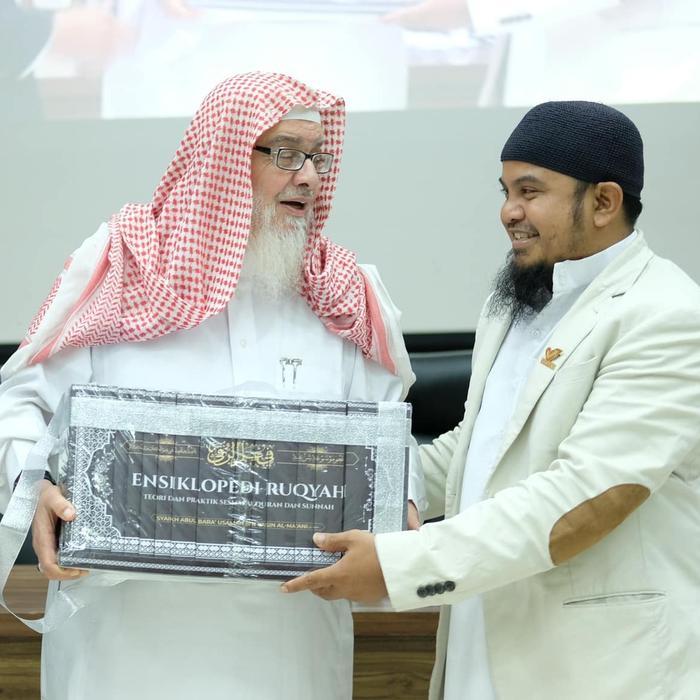 TERLARIS Buku Kitab Ensiklopedi Ruqyah Reverensi Ilmu Ruqyah Terlengkap Versi Bahasa Indonesia READY