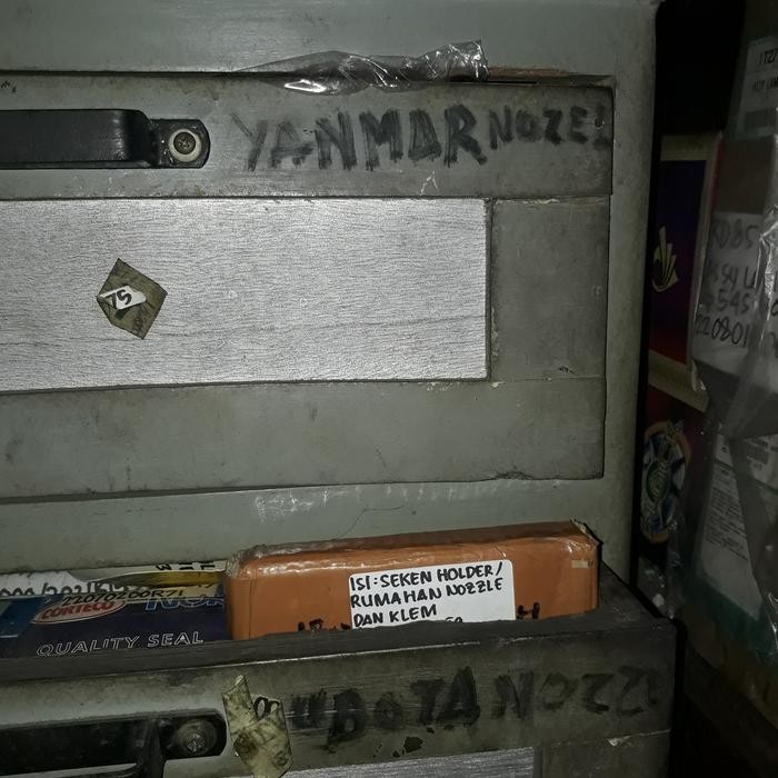 RD85 BEKAS KLEM HOLDER RUMAH NOZZLE KUBOTA RD75 RD85 DI T S TRAKTOR