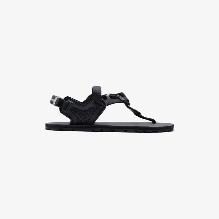 fwxh-Tapak Ultra Barefoot Flip-Flops - Black