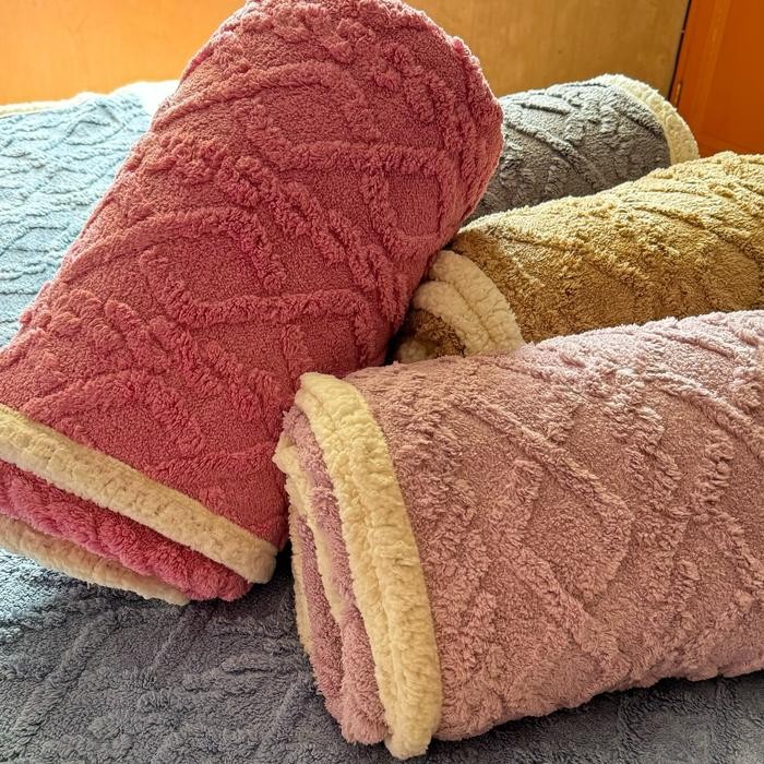 [Selimut Domba Jumbo] - Selimut Bulu Domba Motif Korea 180 X 200 Selimut Bulu Pasti Promo