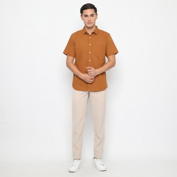 Pilihan- Code Male - Brave Kemeja Pria Pendek Ochre Basic Slimfit