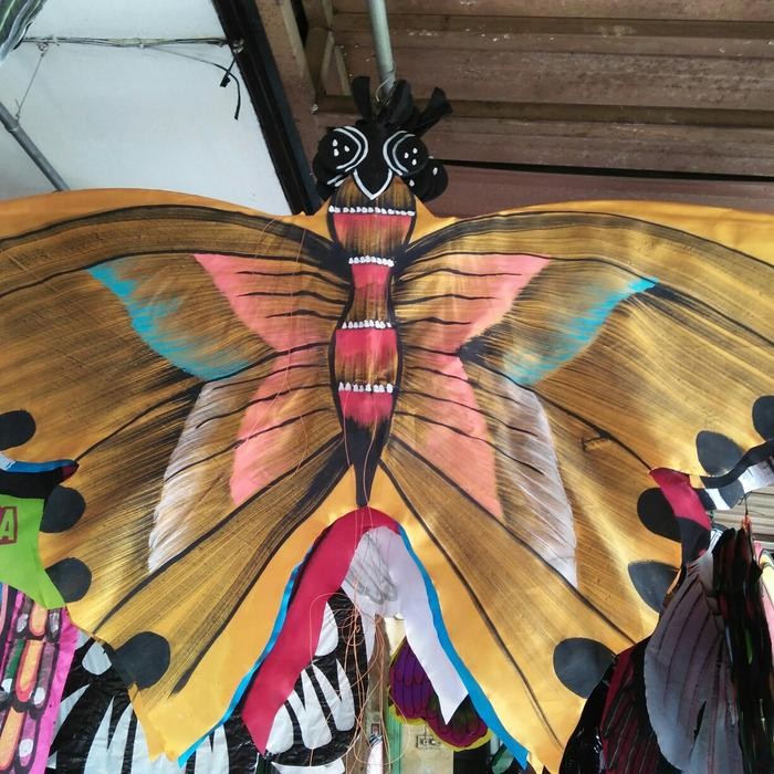 Layang layangan Bali kupu kupu