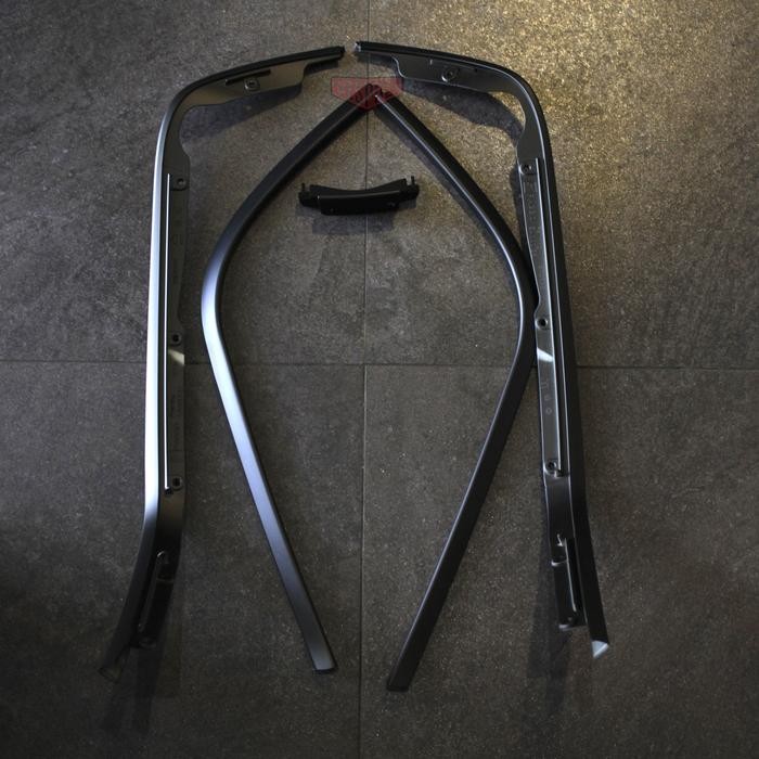 List Body Full Set Hitam Original Piaggio For Vespa Sprint/Prima