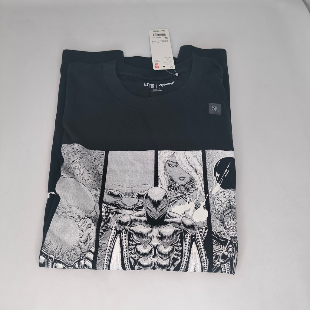 Kaos T-Shirt Uniqlo UT Berserk Griffith Black