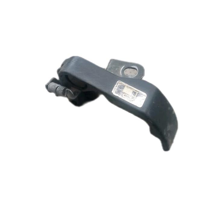 tuas tarikan tutup pengisian tangki bensin Suzuki escudo