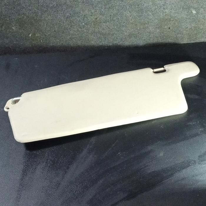SUN VISOR TOYOTA AVANZA BAGIAN KIRI