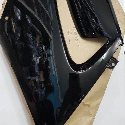 Cover Tengah Cowl Middle Cbr 150 Old Kanan R Original Thailand